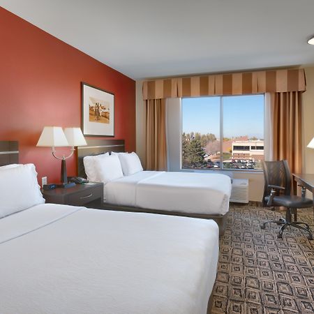 Holiday Inn & Suites Salt Lake City - Airport West By Ihg Bagian luar foto