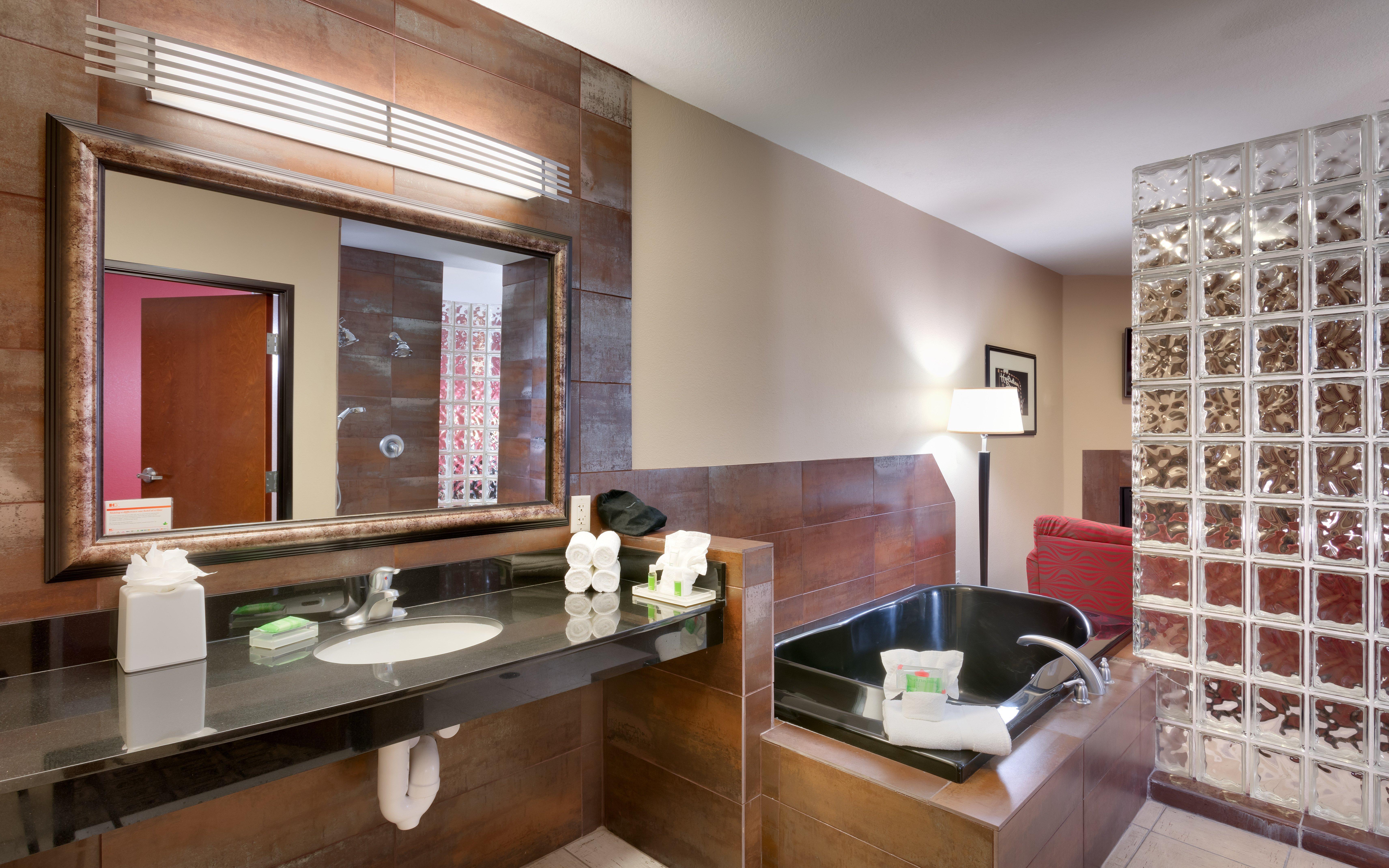 Holiday Inn & Suites Salt Lake City - Airport West By Ihg Bagian luar foto