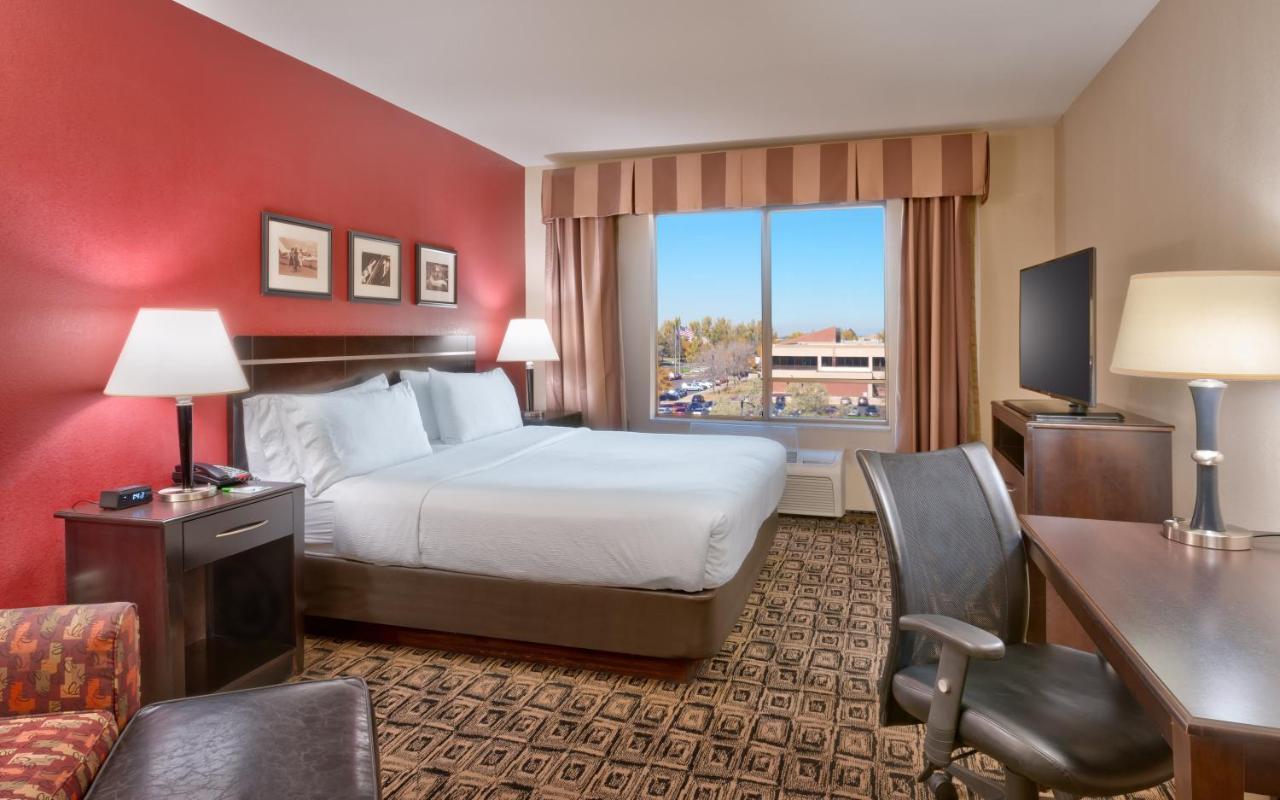 Holiday Inn & Suites Salt Lake City - Airport West By Ihg Bagian luar foto